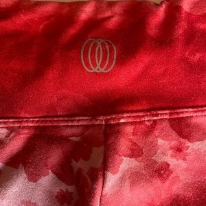 Red tie-dyed Balance Collection capri leggings